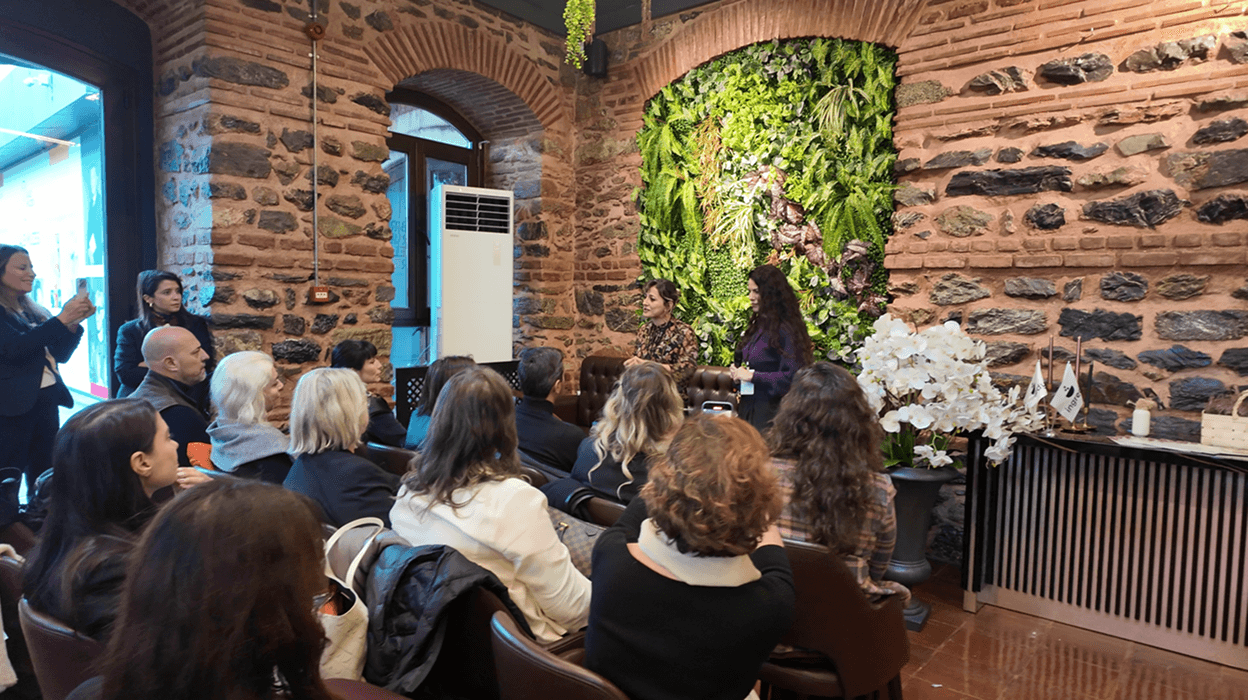 Kültürel Mirasın Eşliğinde: Kadın Girişimciliği ve Gastronomi