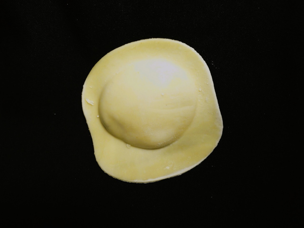Köz Patlıcan İsli Peynir Ravioli 8 cm